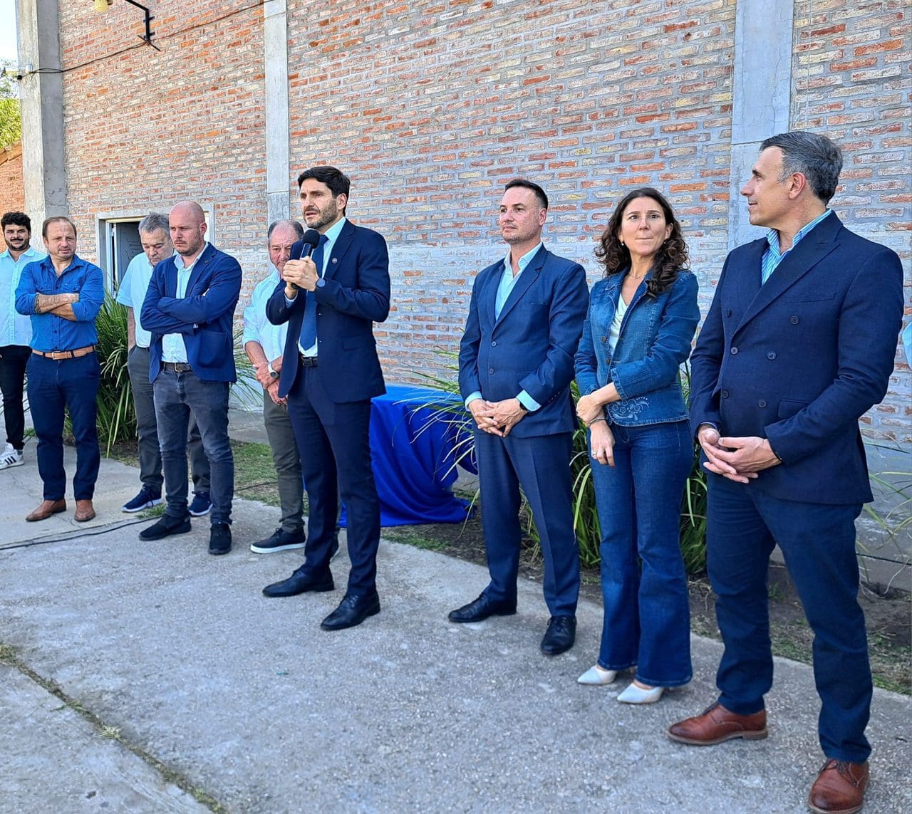 Villa Cañás: Plan Incluir para Studebaker y Sportsman