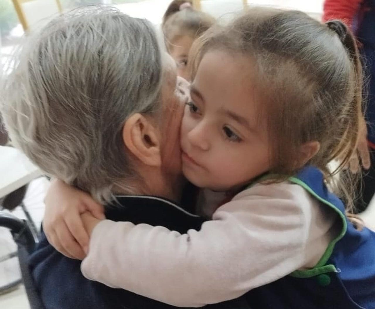 María Teresa: Mi Amigo Mayor, un proyecto que conecta generaciones se presentó en Tandil