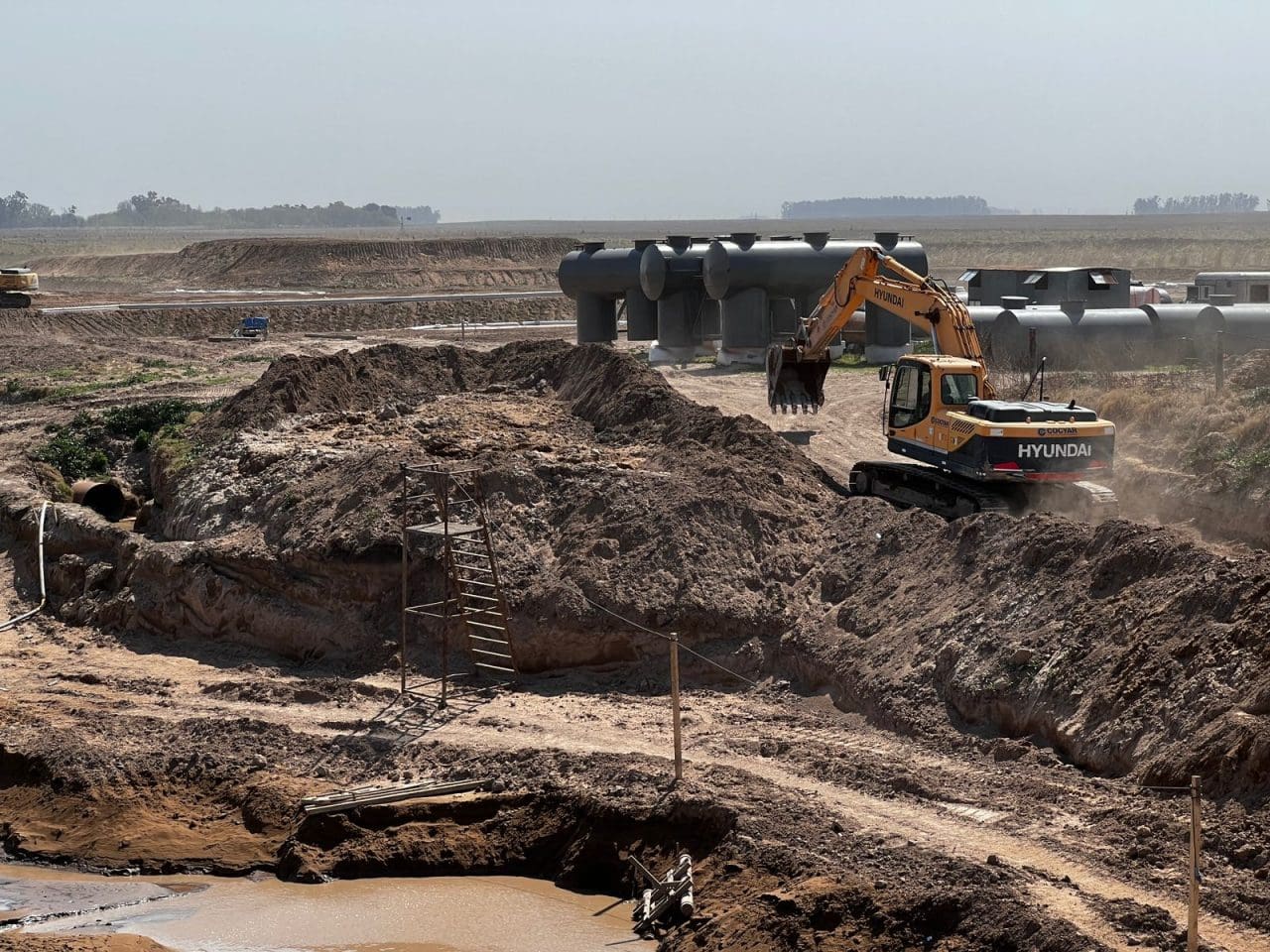 Avanzan a buen ritmo las obras de drenaje en Laguna La Picasa