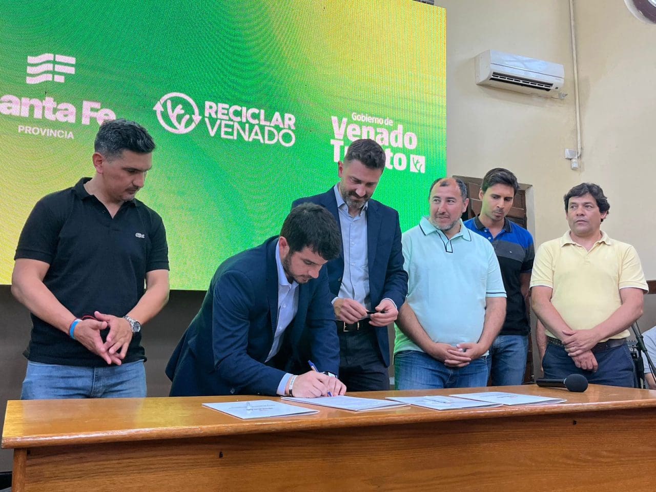 Venado Tuerto: Municipio y Provincia presentaron el plan para cerrar el basural