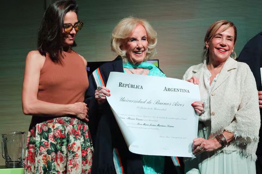 Mirtha Legrand: Mi orgullo y apoyo a todos los que hicieron grande a la universidad pública