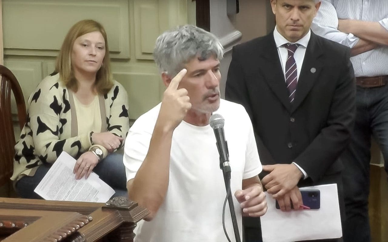 Fuerte reclamo del Presidente Comunal de María Teresa en la Cámara de Diputados por los Servicios Públicos