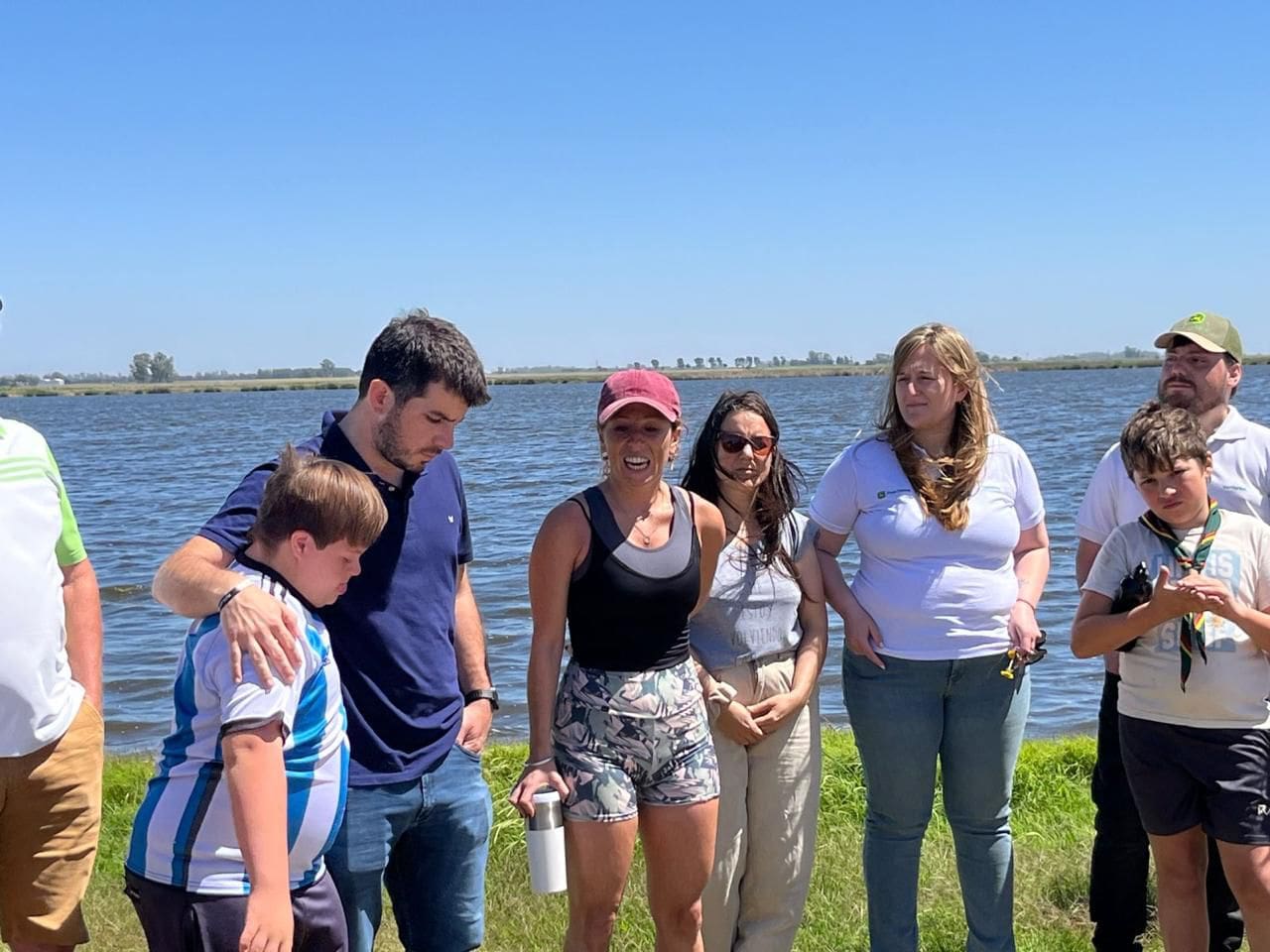 Galnares: Junto a un centenar de venadenses forestamos la Laguna El Hinojo