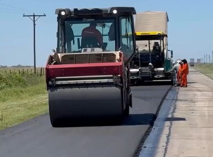 Iniciaron las obras de pavimentación de la Ruta 94 en Santa Isabel y la Ruta 14 en Christophersen