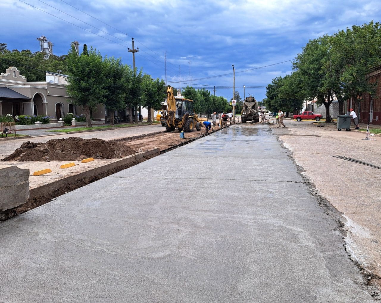 Villa Cañás: Avanza el plan de bacheo para mejorar la seguridad vial