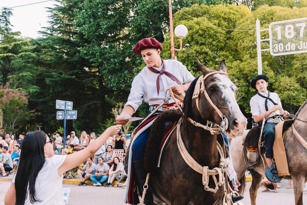 Teodelina se prepara para la XVII Feria de Arte Criollo