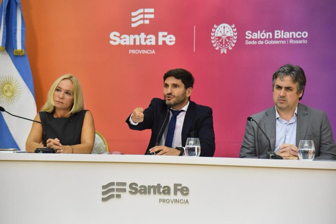 Pullaro presentó un programa de recompensas para esclarecer asesinatos ocurridos desde 2014