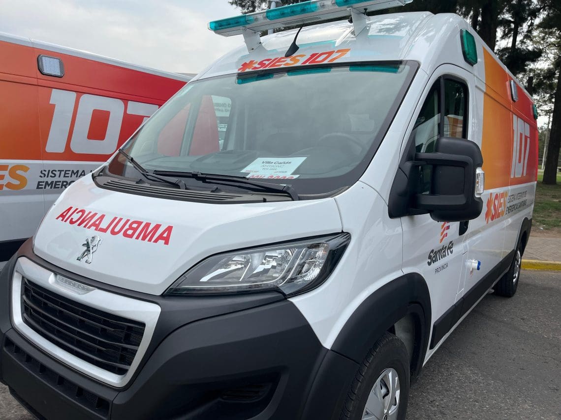 General López: Provincia refuerza el sistema de salud con nuevos vehículos de emergencia