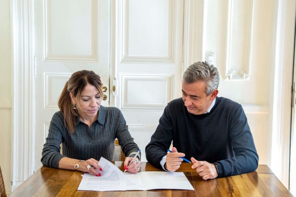 La Municipalidad de Rosario y la EPE firmaron un convenio para mejorar la transitabilidad de las veredas