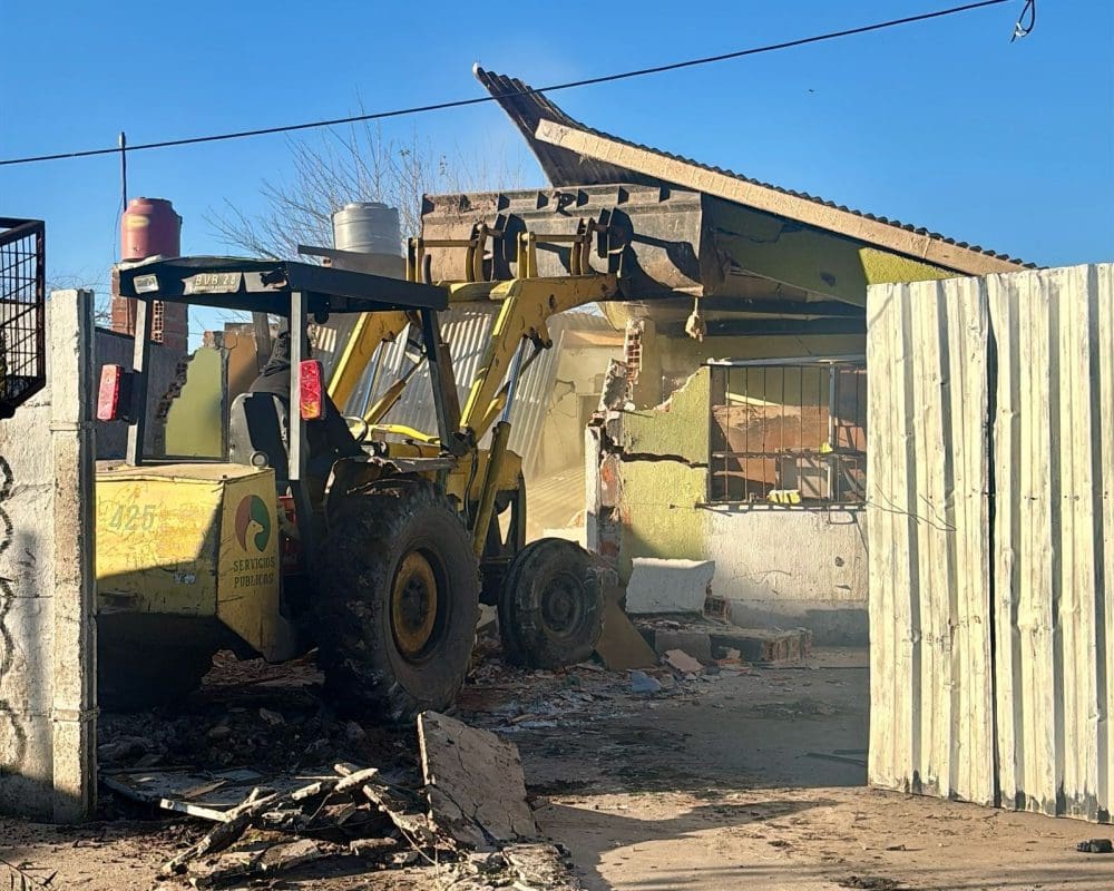 Venado Tuerto: Tras denuncia del intendente Chiarella derrumbaron dos búnkers de droga y detienen a 5 personas