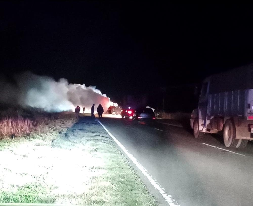 Nueva tragedia en la Ruta 33: Un camionero murió calcinado tras un choque frontal con otro camión cerca de Rufino