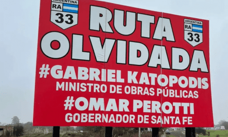 Ruta olvidada: Aparece misterioso cartel a la vera de la Ruta 33 reclamando por la autopista
