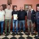 Santa Isabel: Pablo Giorgis firmó un convenio para el alteo del camino que bordea la laguna El Aljibe