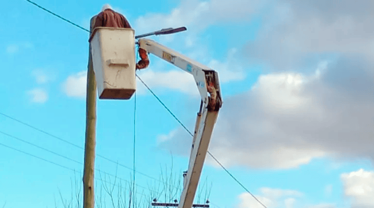 Santa Isabel: Iluminación en el acceso a Hathor, un ejemplo de articulación público-privada