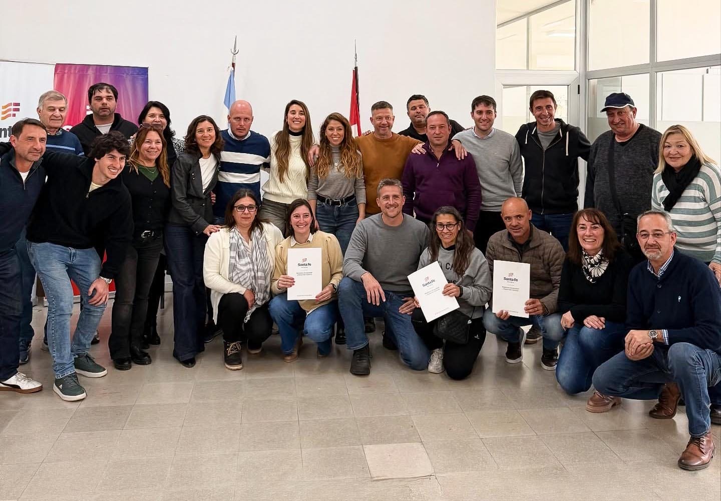 Siete clubes de General López recibieron aportes para refacciones