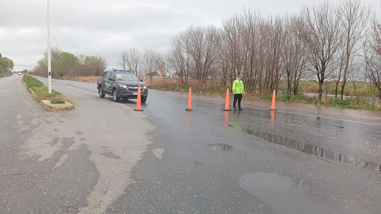 Continúa cortada la Ruta 8 entre el Parque Industrial de Venado Tuerto y la Ruta 14