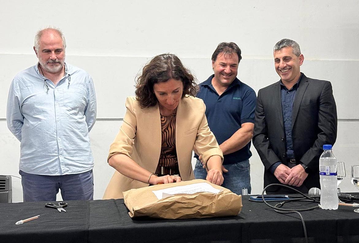 Hughes: Seis empresas presentaron ofertas para la construcción del Gasoducto