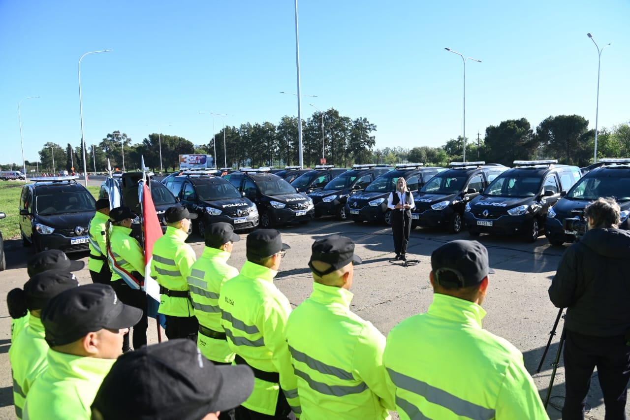 Santa Fe incorporó 30 nuevas camionetas para fortalecer los controles viales y la seguridad en rutas