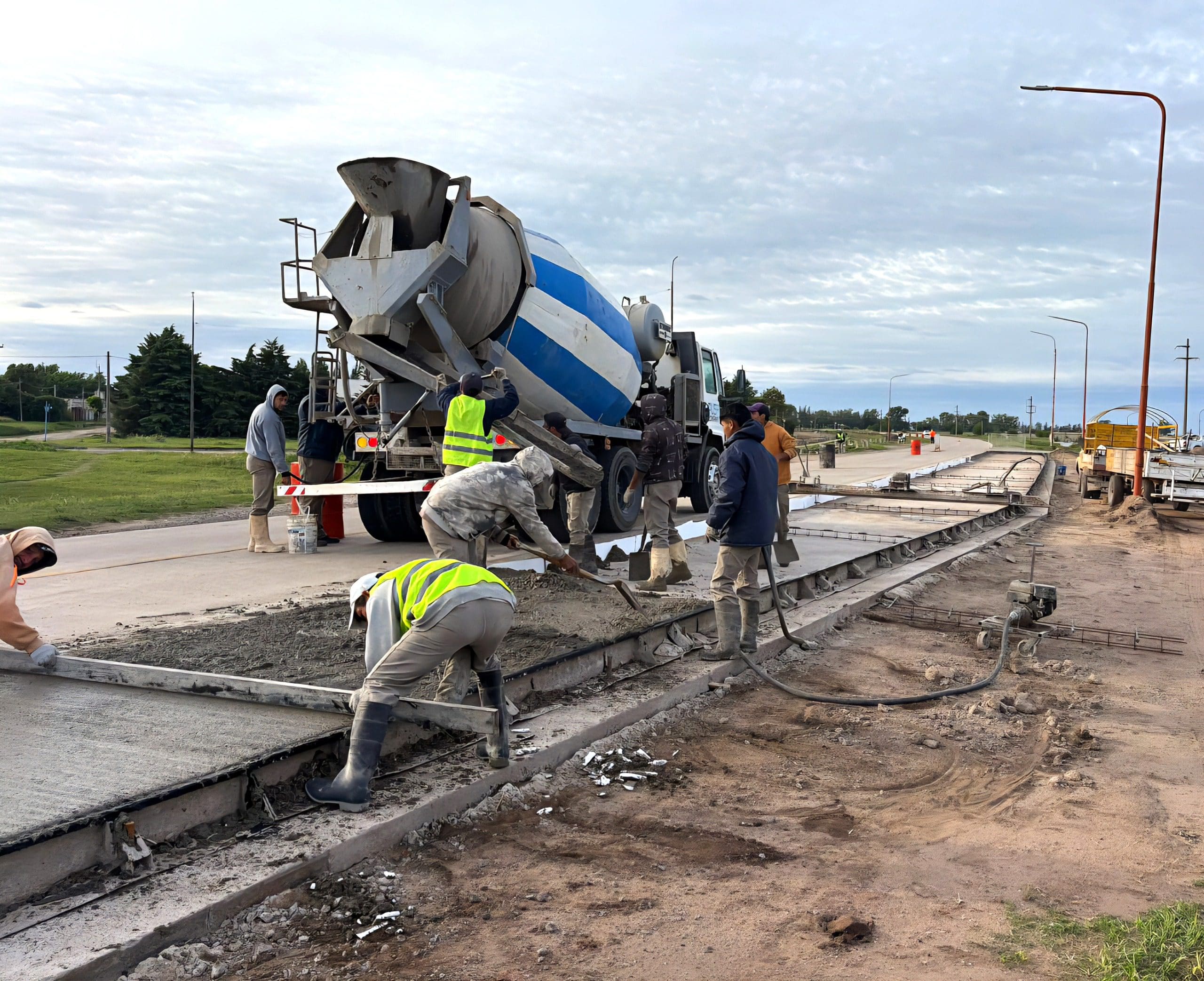 Villa Cañás: El municipio avanza con las dársenas y trabajos de entubación