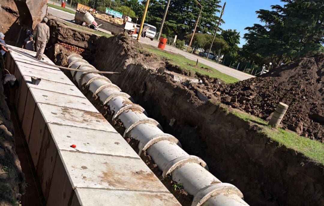 Villa Cañás: Obra de desagüe en el acceso de Avenida 50 y Ruta 94