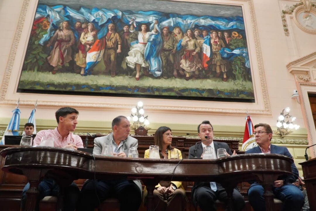 Comenzó el debate por la nueva Ley Orgánica de Municipios en Santa Fe Comenzó el debate por la nueva Ley Orgánica de Municipios en Santa Fe