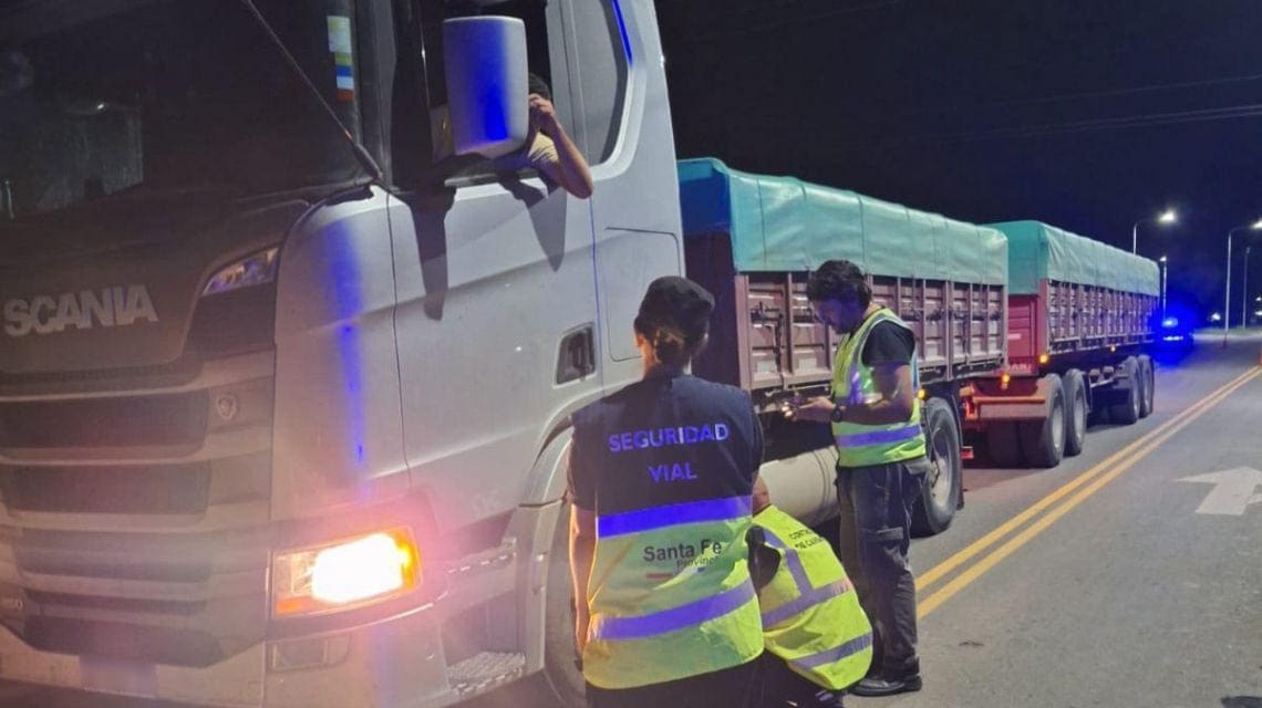 Multas de hasta $17.290.000: Santa Fe sale a castigar con fuerza a los camiones que rompen rutas Multas de hasta $17.290.000: Santa Fe sale a castigar con fuerza a los camiones que rompen rutas