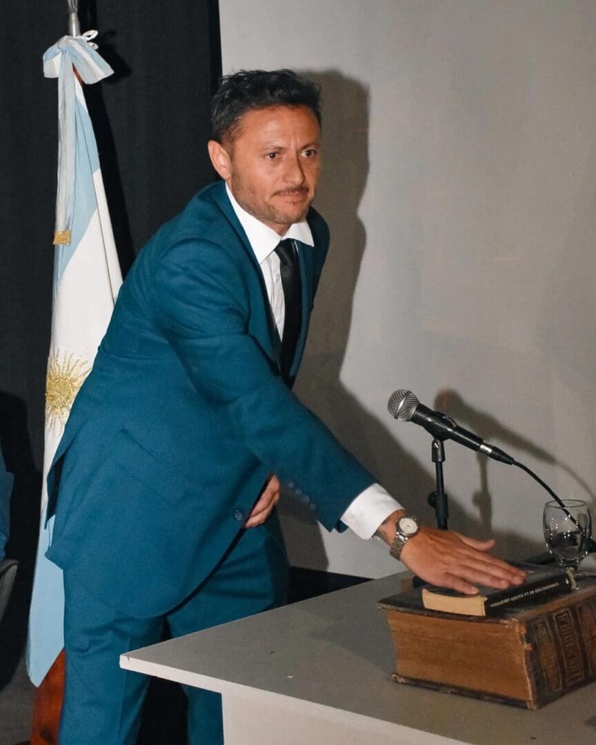 Teodelina hizo historia: Asumieron el primer Intendente y el primer Concejo Municipal Teodelina hizo historia: Asumieron el primer Intendente y el primer Concejo Municipal