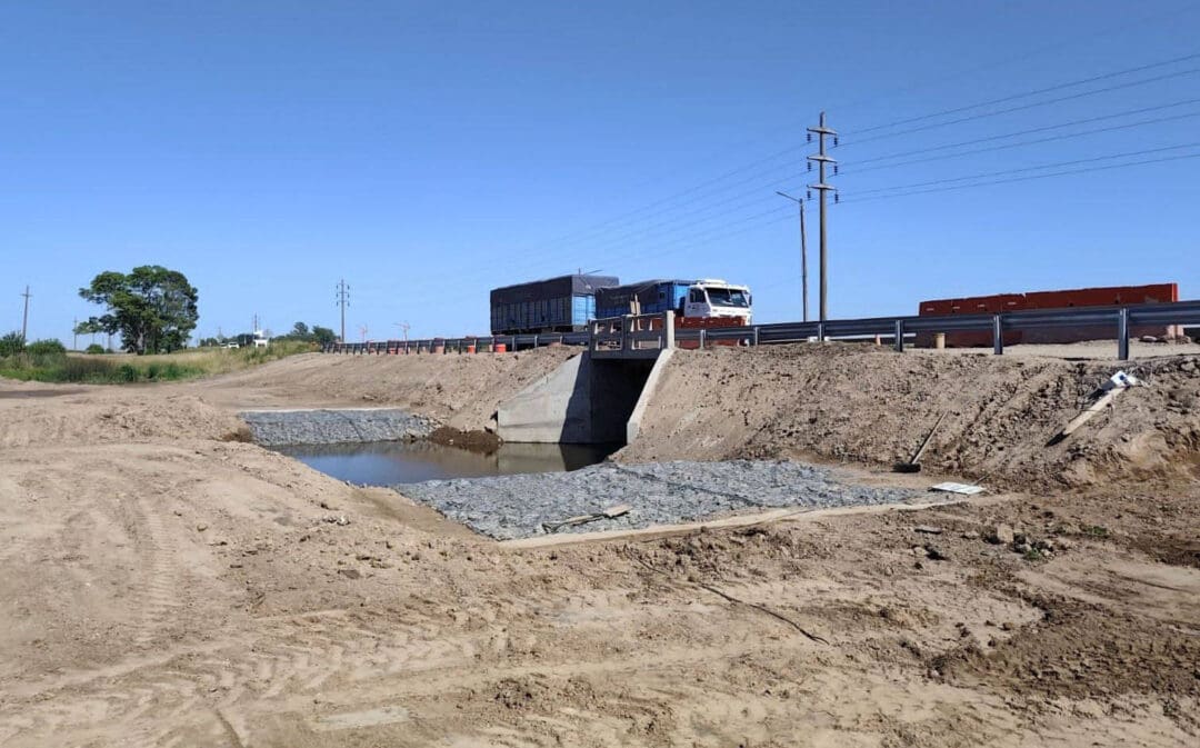 Finalizó la obra del canal Agataura y mejora el drenaje hídrico en el sur santafesino
