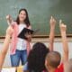 Santa Fe fija un salario inicial docente de $1.300.000 y se ubica entre los más altos del país