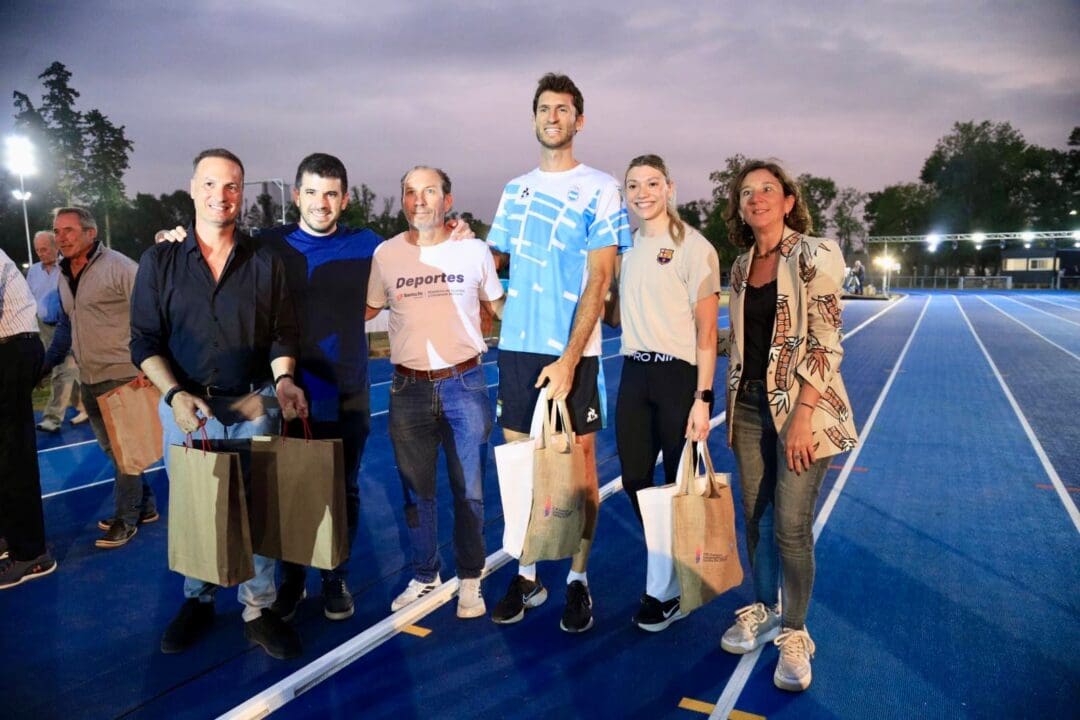 Provincia inauguró en Venado Tuerto la pista de atletismo más moderna del país