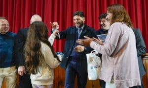 General López: La Provincia entregó viviendas en Firmat y Villa Cañás