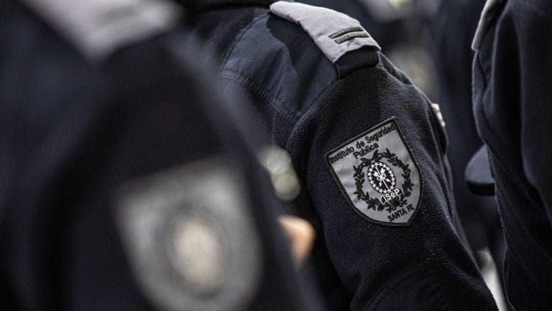 Con becas de hasta $500.000, Santa Fe busca sumar 1.400 policías Con becas de hasta $500.000, Santa Fe busca sumar 1.400 policías