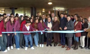 Hughes: Pullaro inauguró el nuevo edificio de la Escuela Secundaria Nº 224