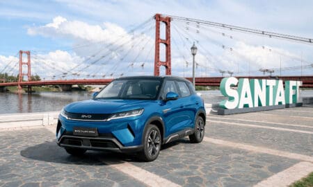 Movilidad eléctrica: Presentan proyectos para crear tarifas con descuentos de hasta 60% y una red provincial de carga